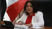 María Acuña: denuncian que hermana de César Acuña también recorta sueldo de sus trabajadores