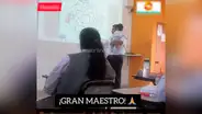 Huaral: profesor carga a bebé de una alumna para que ella no se distraiga