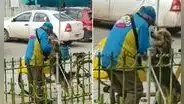 Abuelito que vende helados fue captado bailando con perrito y enternece todas las redes: “¡Qué hermoso!”