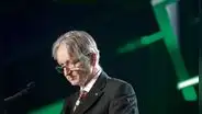 Estados Unidos: Geoffrey Hinton, “padrino” de la IA, advierte peligros de esta tecnología