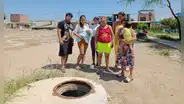 Niña de 5 años cae en buzón abandonado por una municipalidad en Piura