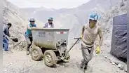 Arequipa: solo 2 mil de 15 mil mineros formalizaron su situación