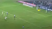 Espectacular golazo de Olivares al ángulo tras terrible error de Zambrano y Alianza inició perdiendo 1-0