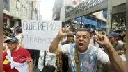 Retiran ambulantes de Mesa Redonda y no cumplen con promesa de reubicarlos