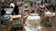 Supermercados de Argentina limitan el horario de atención frente a masiva llegada de chilenos