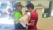 Arequipa: Policía rescata a bebé abandonada por su madre y la entrega a su padre
