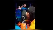 Pescadores dejan de lado sus labores para bailar al ritmo de Pandora: “El trompetista lo es todo”