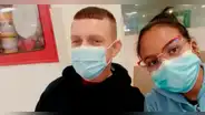 Joven salva la vida de su novio al donarle un riñón y agradece "ser parte del milagro”