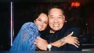 Daniela Darcourt celebra cumpleaños de Tito Nieves: “Es un honor que me llames 'hija'"