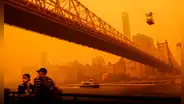 El humo de los incendios de Canadá oscurece Nueva York y causa la peor calidad de aire del mundo