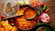 ¿Qué es el pozole, uno de los platos tradicionales de México hecho con carne humana en sus inicios?