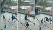 Niño se divierte jugando junto con su abuelita y conmueve en redes: "Ganó en la vida"