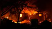 EE. UU.: hombre incendia su casa con toda su familia dentro y luego se suicida