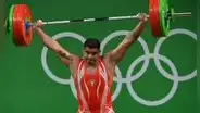 Hernán Viera gana una medalla de oro y 2 de bronce en el Grand Prix de Levantamiento de Pesas