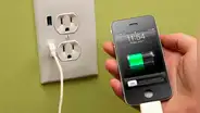 Niña de 12 años muere electrocutada al usar el celular cuando estaba cargándolo