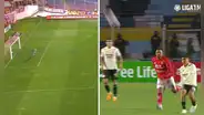 ¡Era el gol del año! Piero Quispe le pegó desde media cancha y casi marca el 1-0 de la 'U'