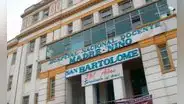 Padres denuncian que fracturaron el brazo de su bebé al nacer en el hospital San Bartolomé