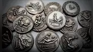 Así eran las spintriae, monedas que se usaban para pagar a trabajadoras sexuales en la antigua Roma