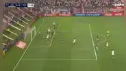 Emanuel Herrera falla increíble situación de gol debajo del arco ante Gimnasia