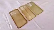 ¿Por qué es imposible que una funda de celular amarillenta vuelva a ser transparente?