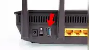 ¿Qué usos podemos darle al puerto USB del router?