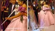 Quinceañera recibe fajo de billetes en Juliaca y en redes dicen: "Mi padrino ni para la salchipapa"