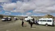 Delincuentes disparan contra bus y asesinan a pasajero en medio de la carretera en Puno