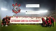 Hinchas de Corinthians rechazan mensaje de la 'U' apoyando a preparador: "Vergonzoso gesto"