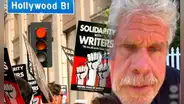 Ron Perlman amenaza a ejecutivo de Hollywood que espera que los guionistas pierdan su casa