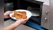 ¿En horno o sartén? El truco para recalentar el pollo a la brasa y no quede tan seco