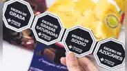 Se usarán octógonos en stickers ante presiones comerciales