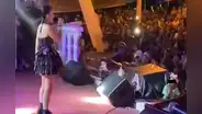 Milena Warthon fue aclamada por seguir concierto bajo torrencial lluvia: "¡Qué tal bañada!"