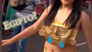 Reportera se emociona en desfile y confunde la cultura chimú con Egipto: “En Perú nunca te aburres”