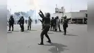 PNP lanza bombas lacrimógenas a manifestantes en av. Abancay durante mensaje a la nación
