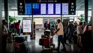 Joven peruana que transportaba 3 kilos de cocaína dispara a funcionaria de aduanas en Francia