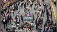 Gran Parada Militar: alcalde de San Borja es captado escoltando a caballo a la presidenta Boluarte