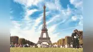 Francia: liberan a 2 hombres acusados de violación grupal a turista mexicana cerca de la torre Eiffel