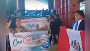 ¡Qué tal regalo! Quinceañera recibe pasaje a Cancún, un terreno y más de S/50.000 en Huancayo