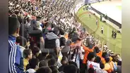 Espectador fue al estadio vistiendo camiseta de UCV y Alianza Lima: “Por si acaso”