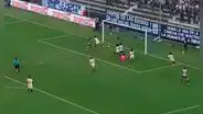 ¡Explotó Matute! Campoverde anotó autogol tras centro de Lúcar y puso el 2-1 de Alianza Lima