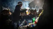 Ofrendas de coca, dulces y fetos: así son los rituales por el mes de la Pachamama en Bolivia