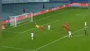 Clase intacta: Paolo Guerrero la bajó de pecho y anotó golazo con LDU en su debut oficial