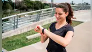 ¿Te gusta caminar? Estudio revela cuántos pasos diarios son necesarios para una vida sana