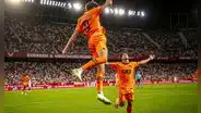 ¡Victoria de visita en el final! Valencia derrotó 2-1 al Sevilla por el inicio de la LaLiga