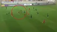 André Carrillo debuta con espectacular asistencia en la segunda de Arabia con Al-Qadisiya