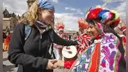 ¿Cuál es el rasgo de los peruanos que más destacan los extranjeros, según ChatGPT?
