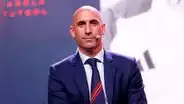 Luis Rubiales fue suspendido de forma provisional de toda actividad del fútbol por la FIFA
