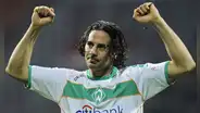 Claudio Pizarro fue elegido entre los mejores delanteros de la historia de la Bundesliga