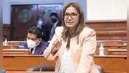 Eligen a congresista acusada de recortar sueldos como presidenta de Comisión de Cambio Climático