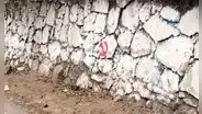 Chaclacayo: encuentran presunto explosivo debajo de símbolo de la hoz y martillo